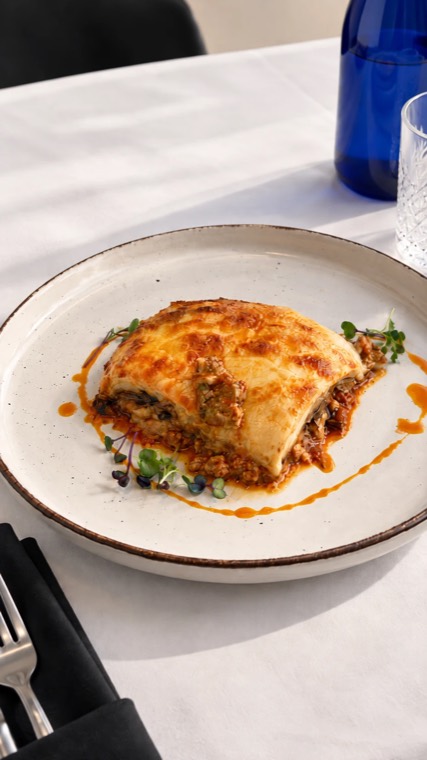 Oven-baked dish gratinated with cheese